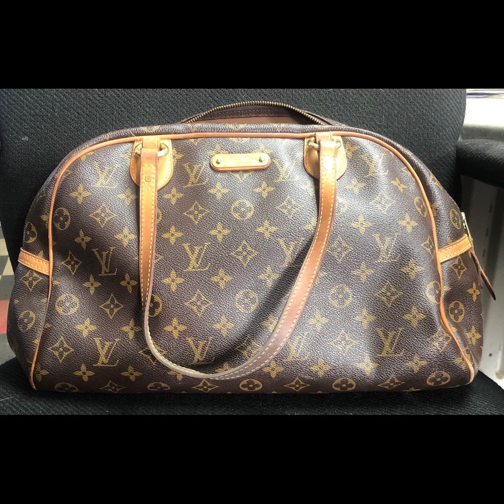 Louis Vuitton shoulder bag